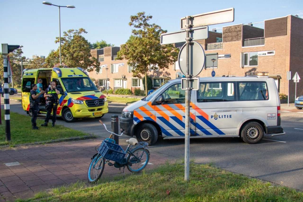 Automobilist rijdt jongetje op fiets aan